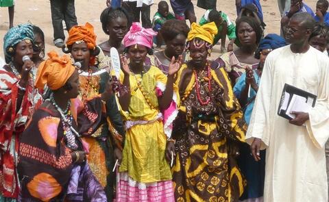 a chaque village son tour de dance